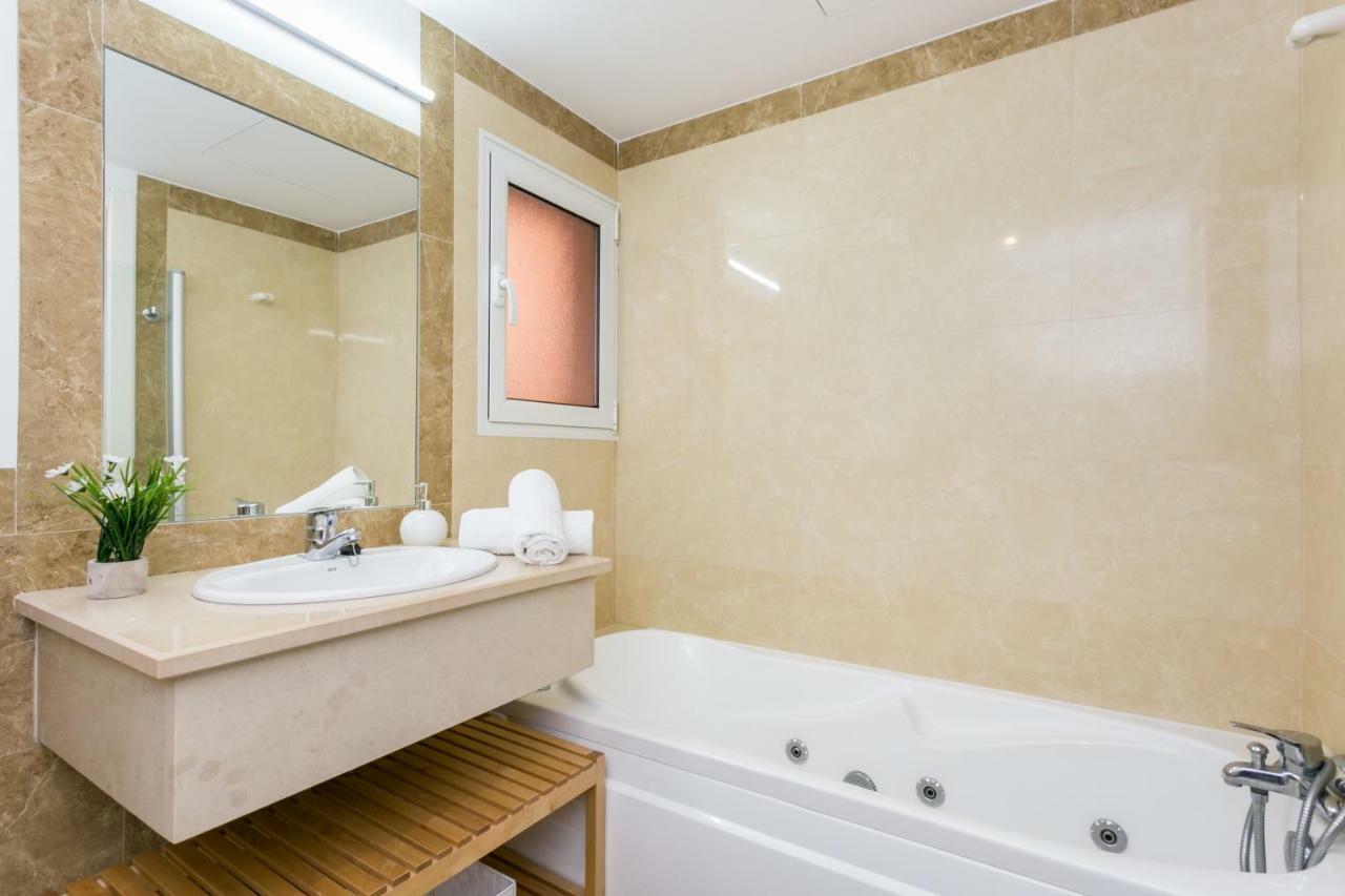Litoral Mar Dream 17, Beach Front, Free Wi-Fi, Private Parking, Pool Portimão Zewnętrze zdjęcie