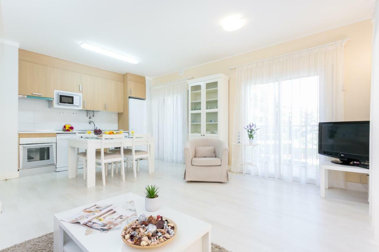 Litoral Mar Dream 17, Beach Front, Free Wi-Fi, Private Parking, Pool Portimão Zewnętrze zdjęcie